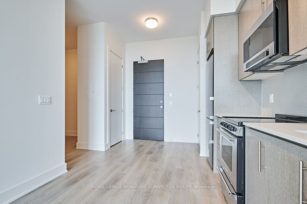 212 King William St, unit 1414 for rent - image #3