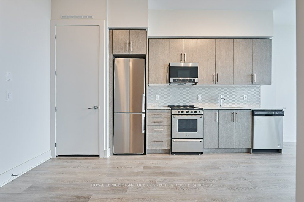 212 King William St, unit 1414 for rent - image #4