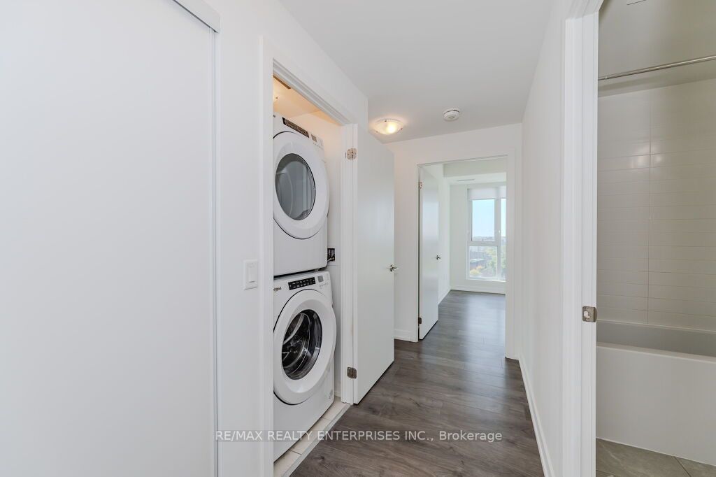 55 Duke St W, unit 1108 for sale