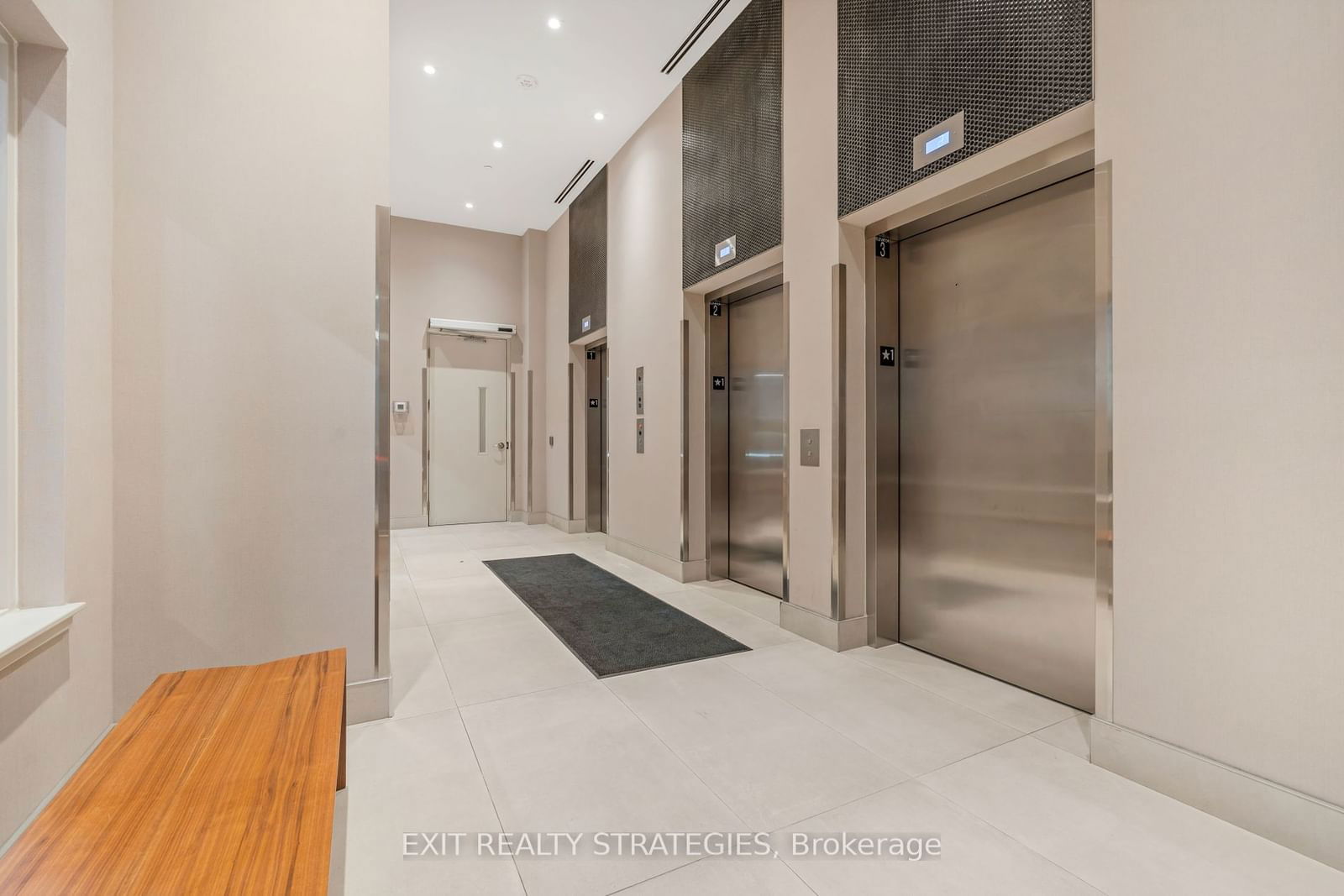 212 King William St E, unit 521 for sale - image #10