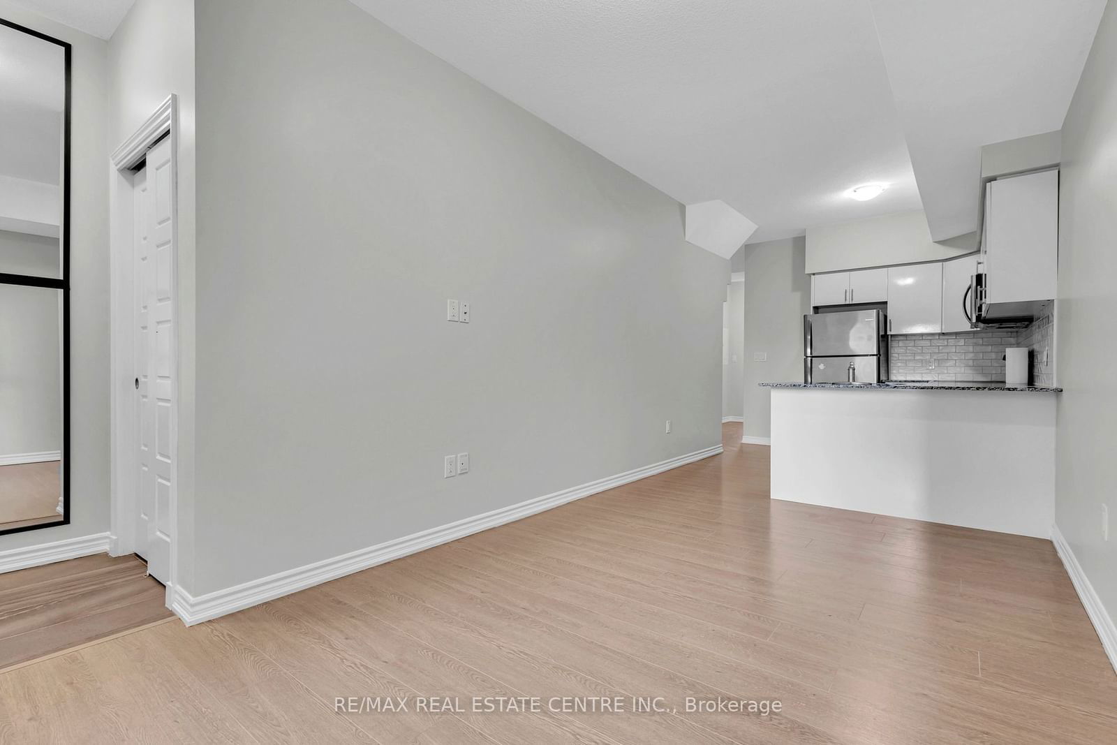 1430 Highland Rd W, unit 10B for sale - image #7