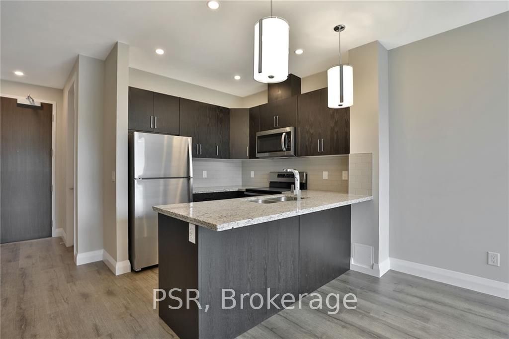 101 Locke St S, unit 515 for rent