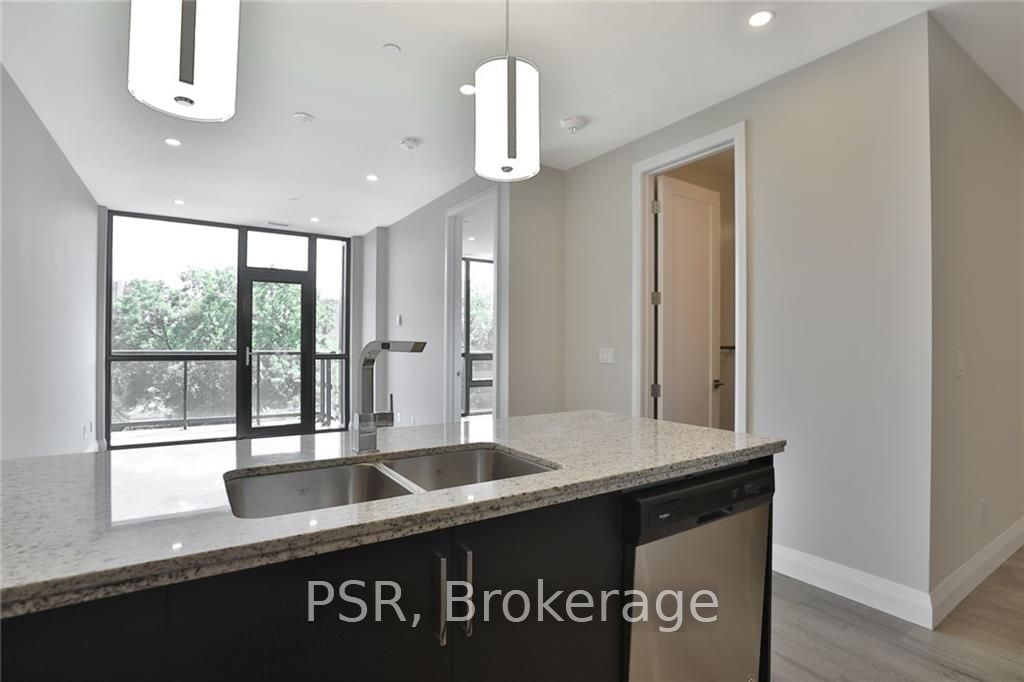 101 Locke St S, unit 515 for rent - image #12