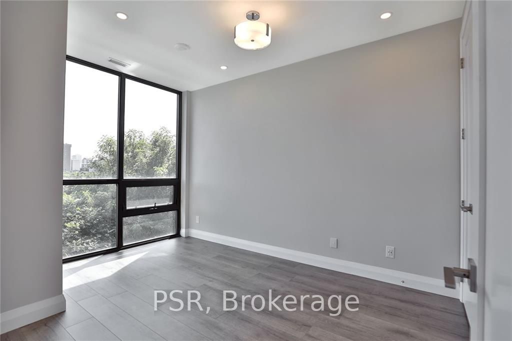 101 Locke St S, unit 515 for rent