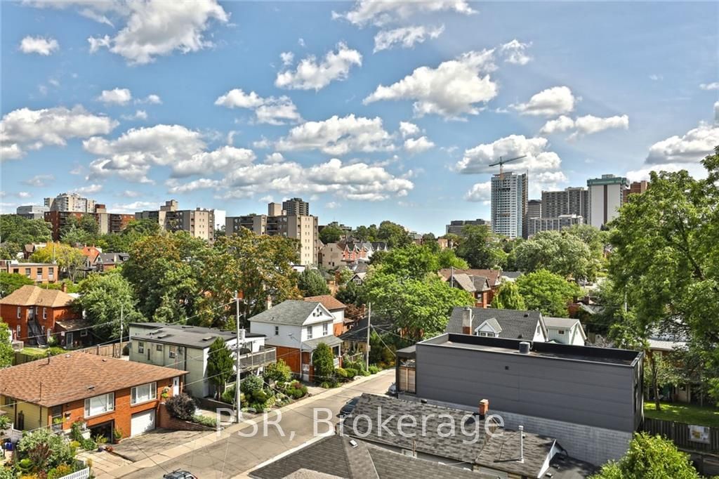 101 Locke St S, unit 515 for rent