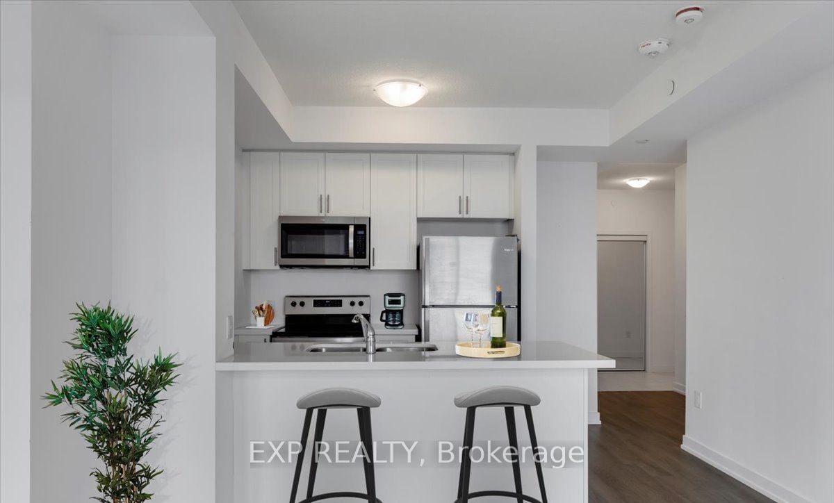 450 Dundas St E, unit 405 for rent - image #12