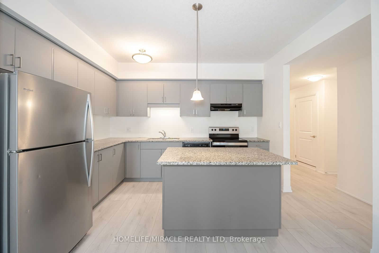 261 Woodbine Ave, unit 83 for rent