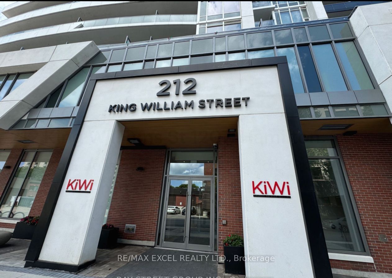 212 King William St, unit 802 for rent