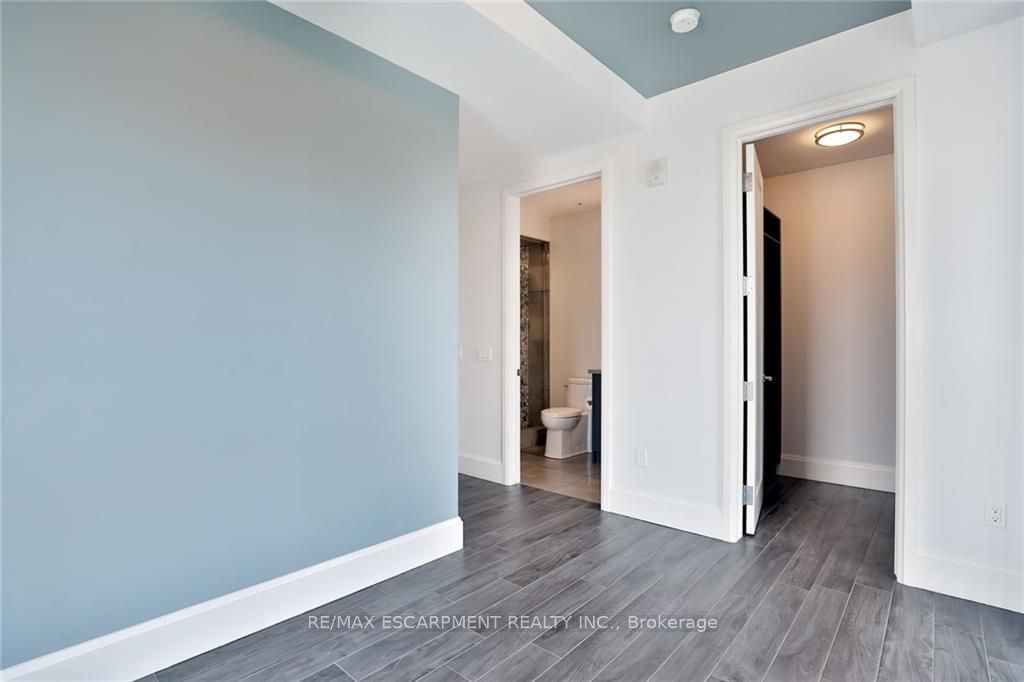 112 King St E, unit 1105 for rent - image #19