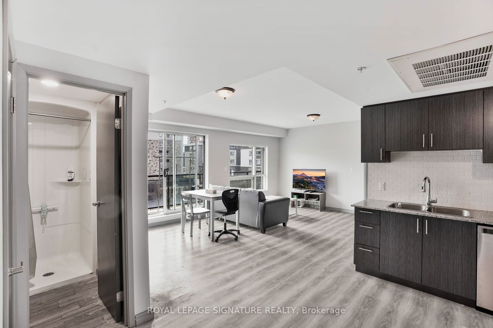 275 Larch St, unit H404 for sale - image #13