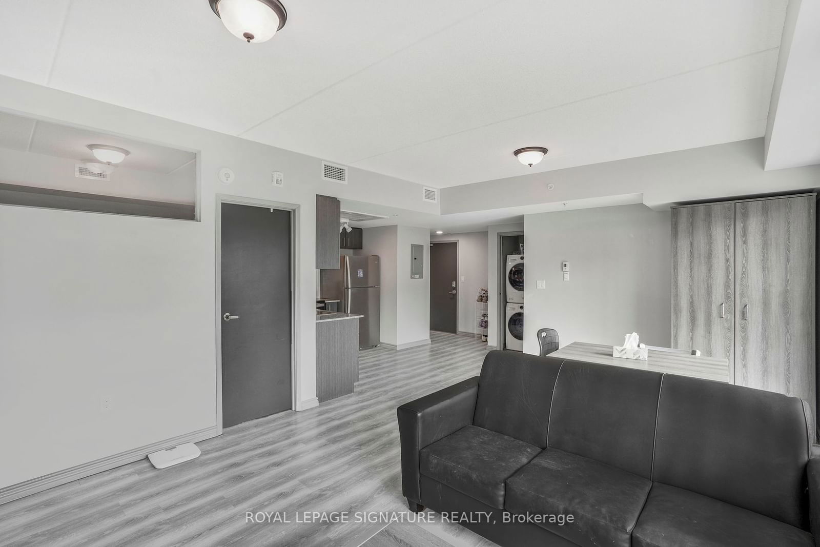 275 Larch St, unit H404 for sale - image #17