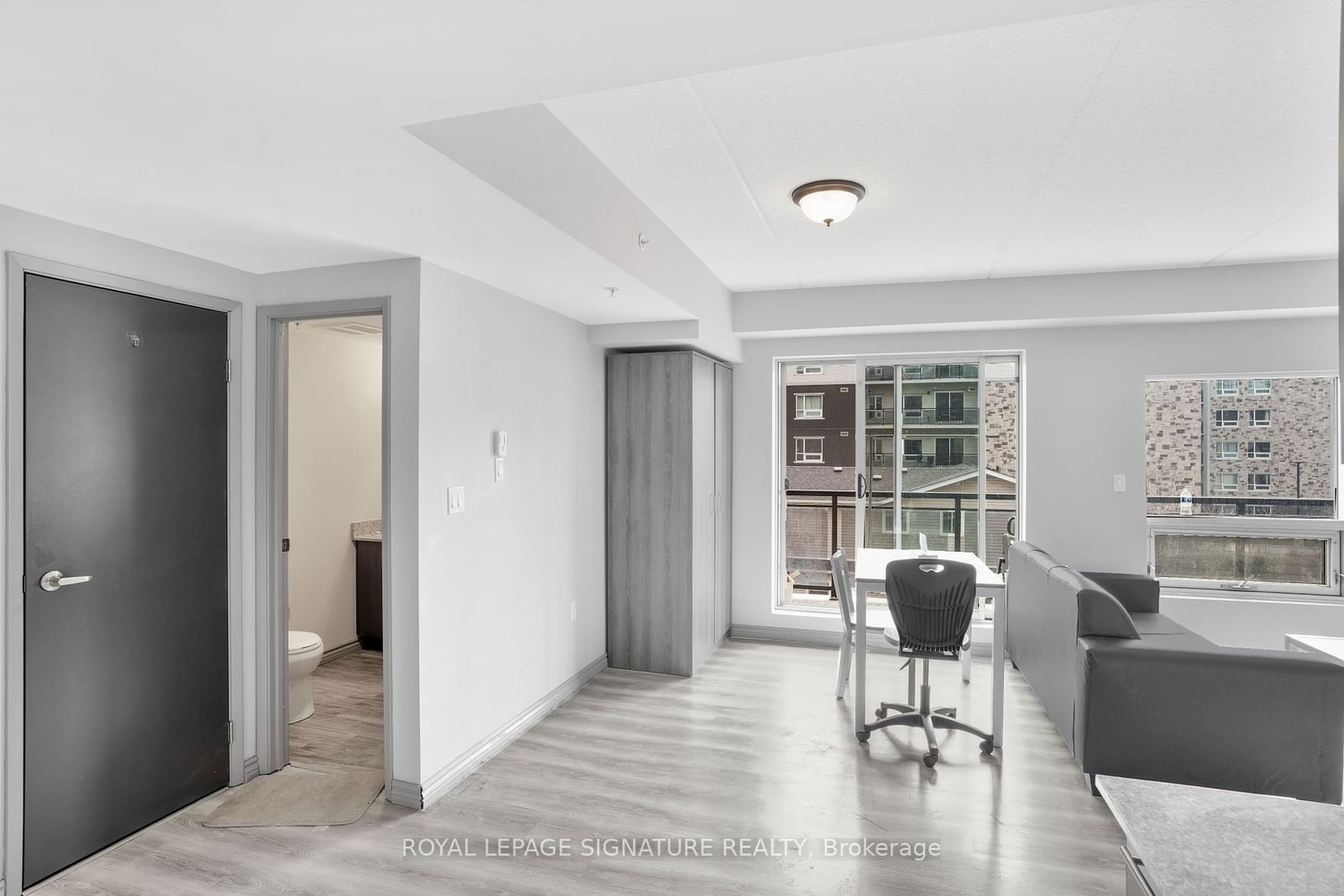 275 Larch St, unit H404 for sale - image #20