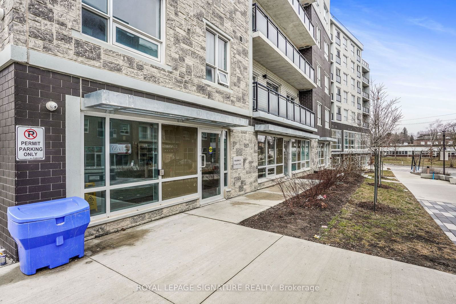 275 Larch St, unit H404 for sale