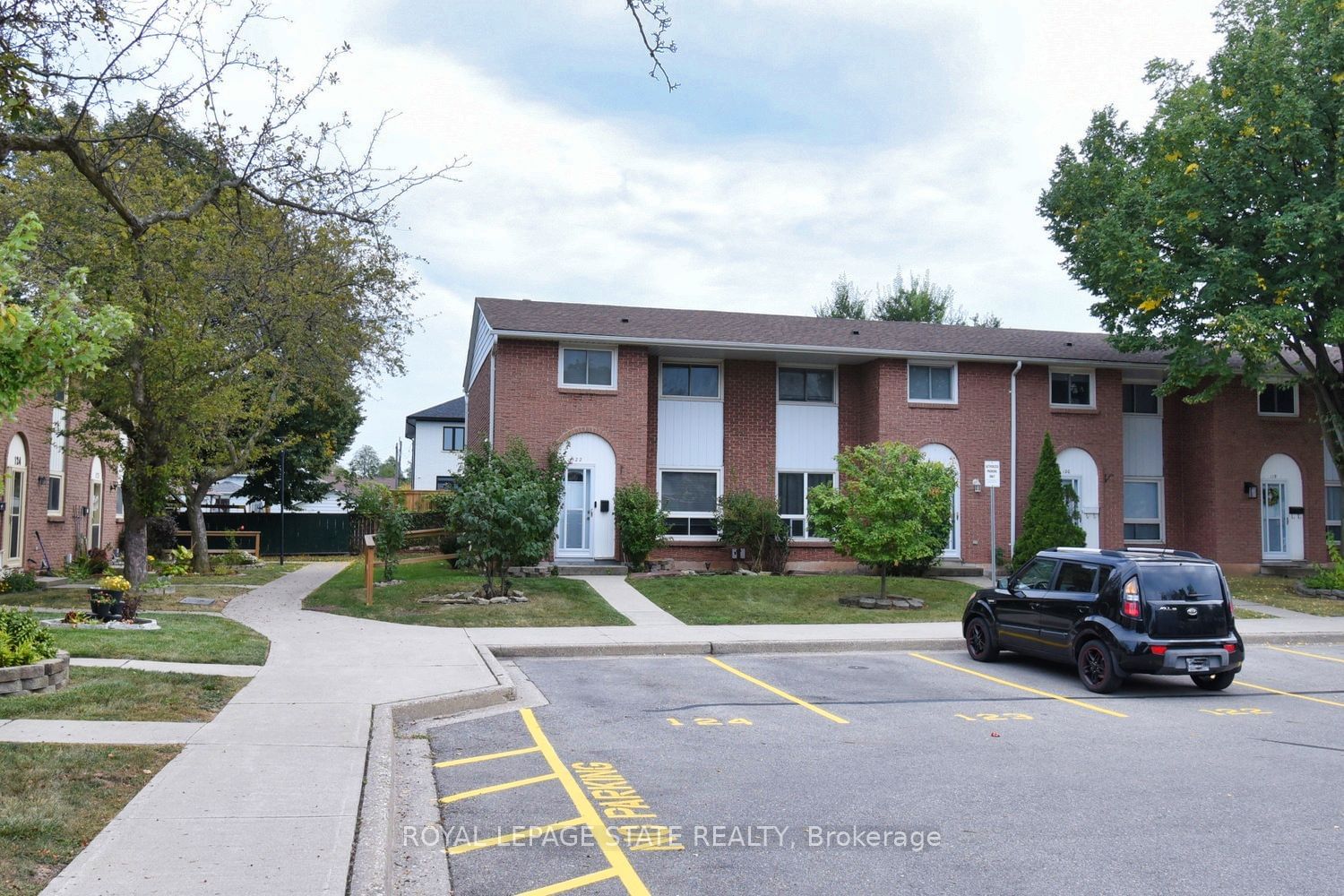 150 Gateshead Townhomes, Hamilton, Toronto