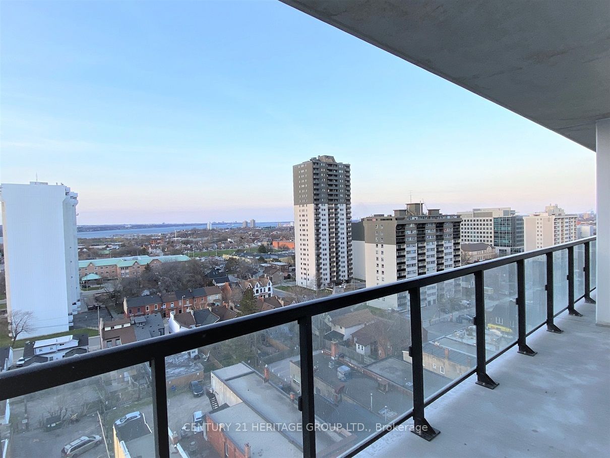 15 Queen St S, unit 808 for rent - image #13