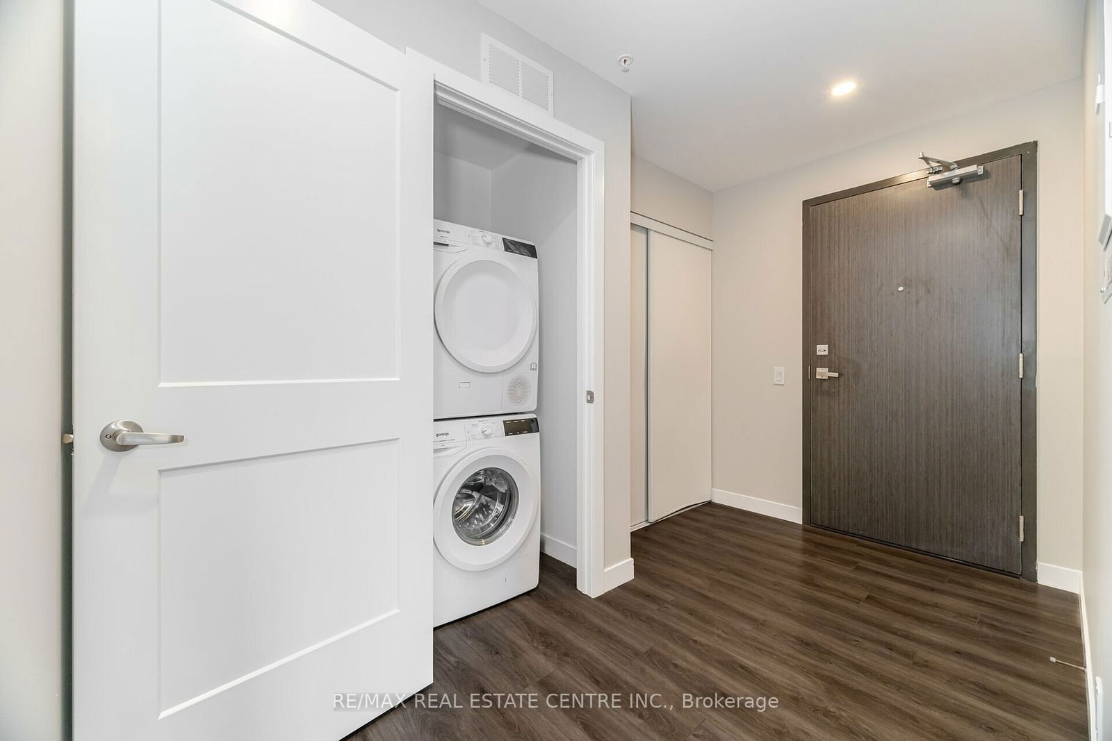 15 Queen St S, unit 1411 for sale - image #21