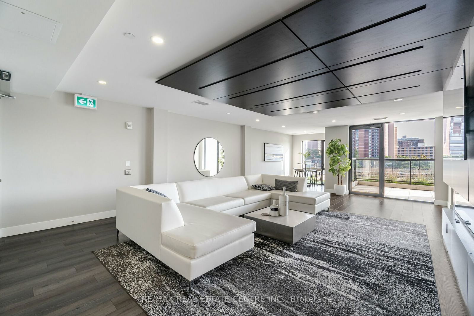 15 Queen St S, unit 1411 for sale - image #31