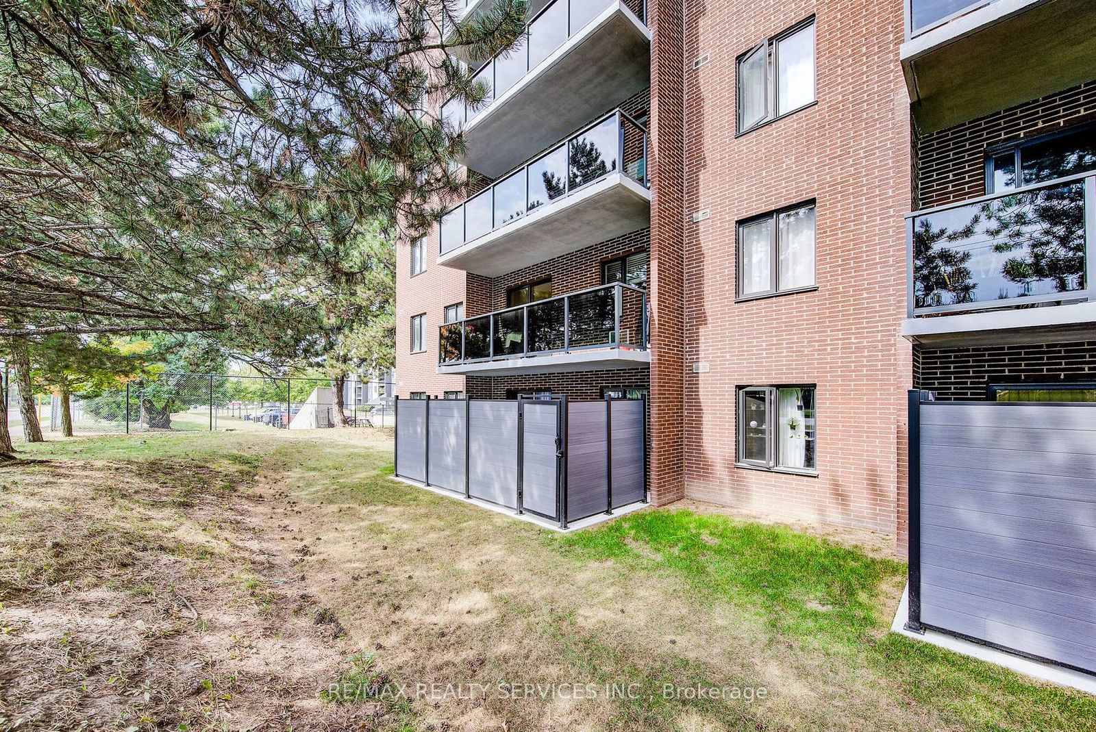 279 Chandler Dr, unit 104 for sale