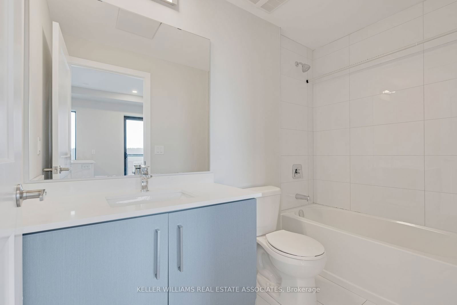 15 Queen St S, unit 1814 for sale - image #23