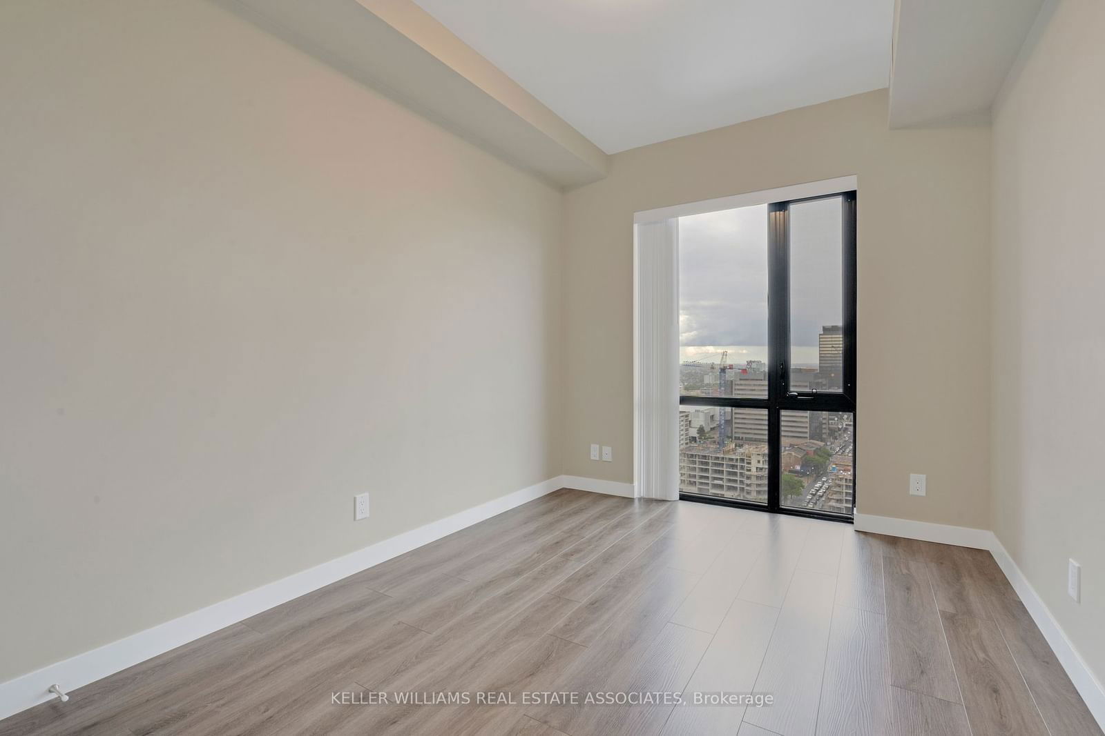 15 Queen St S, unit 1814 for sale - image #25