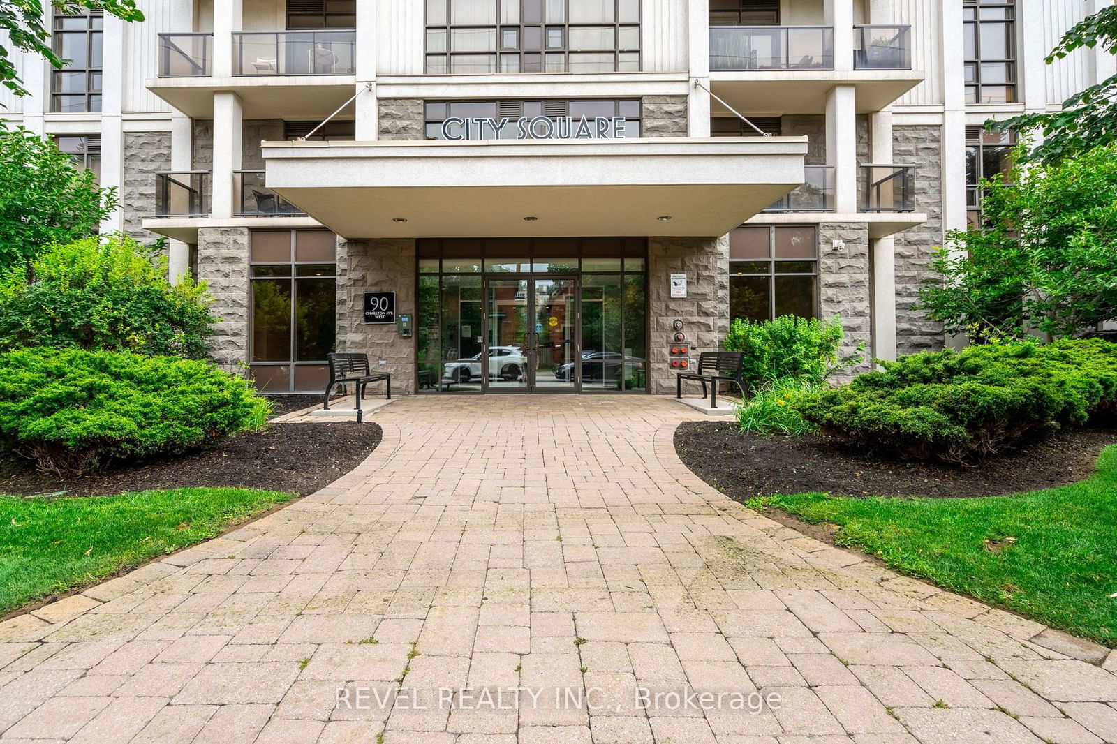 90 Charlton Ave W, unit 308 for sale - image #2