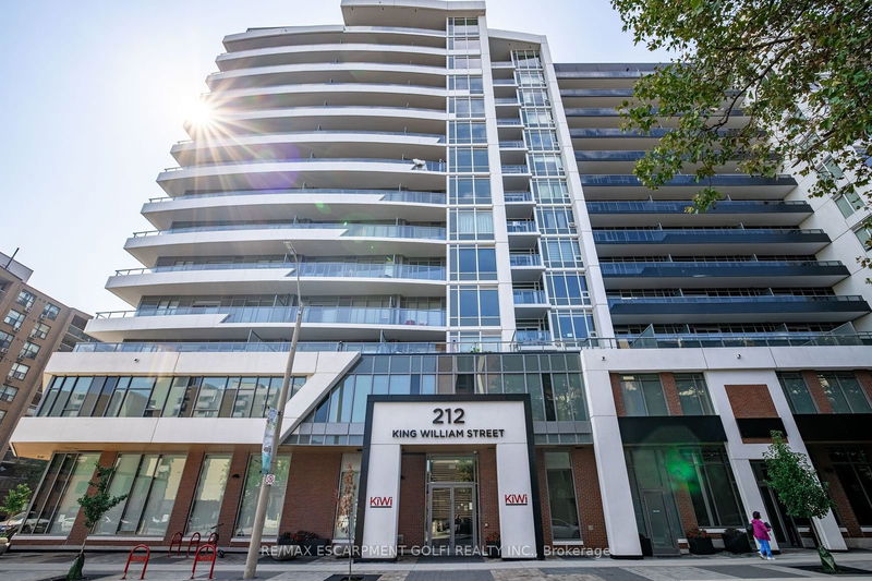 212 King William St, unit 815 for sale