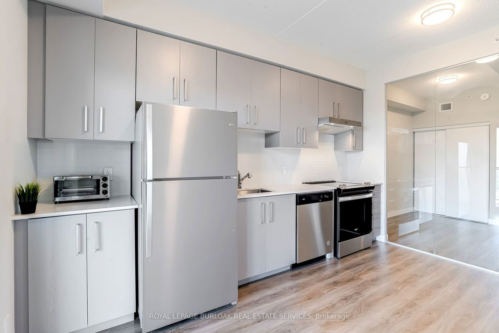 15 Queen St S, unit 1506 for rent - image #7