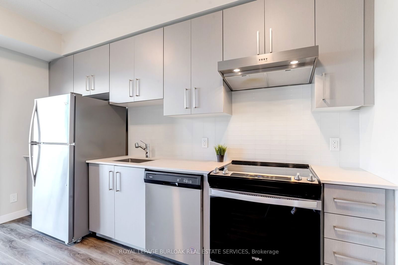 15 Queen St S, unit 1506 for rent - image #8