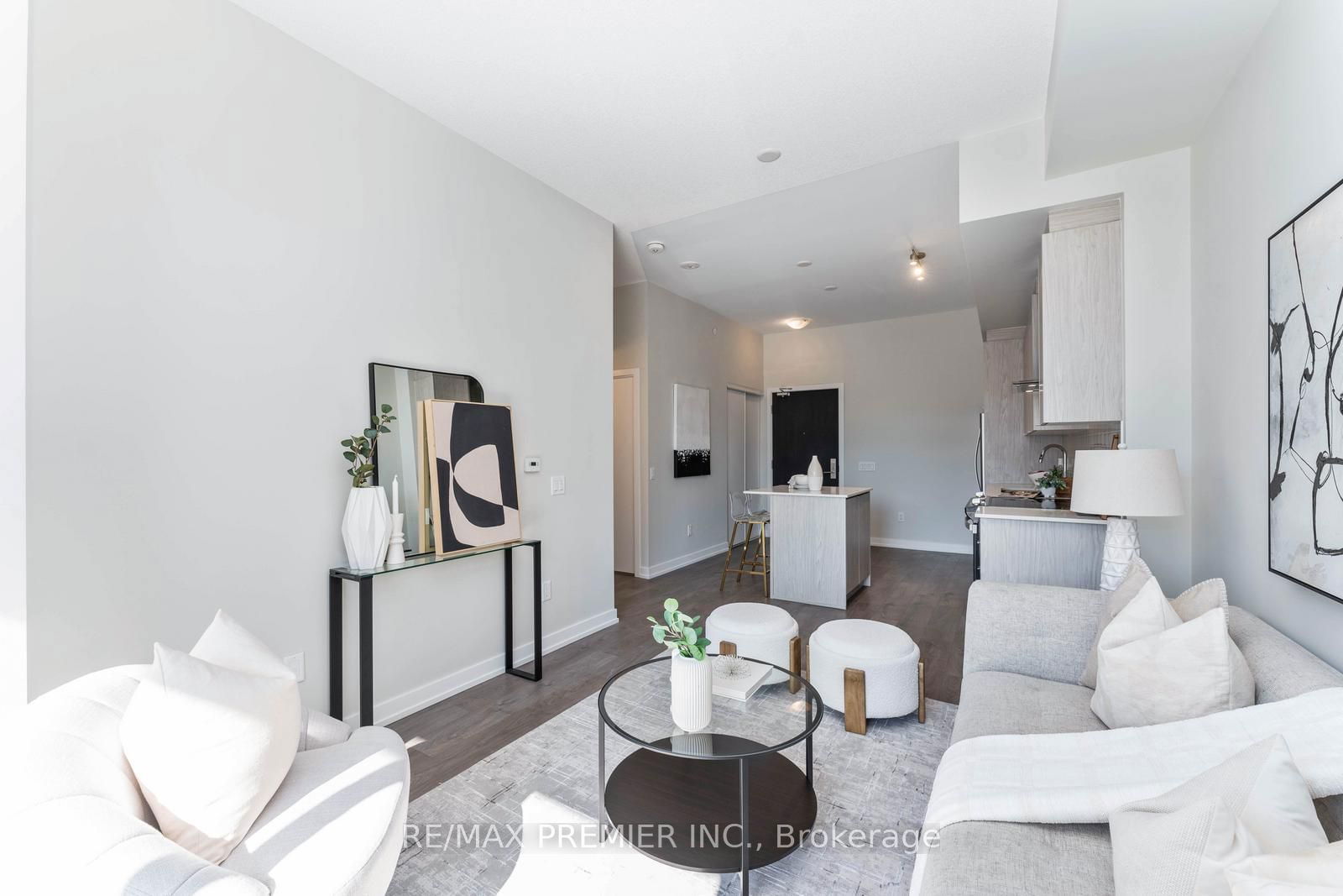 55 Duke St W, unit 207 for rent