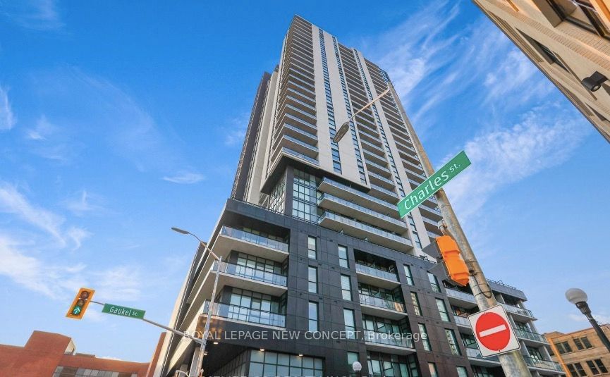 60 Charles St W, unit 1510 for sale