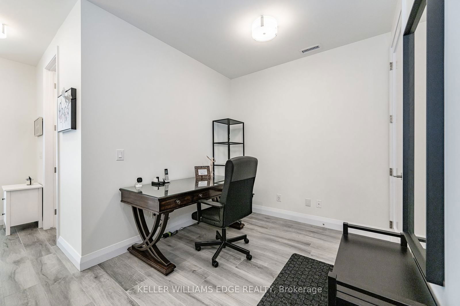 101 Locke St S, unit 415 for sale