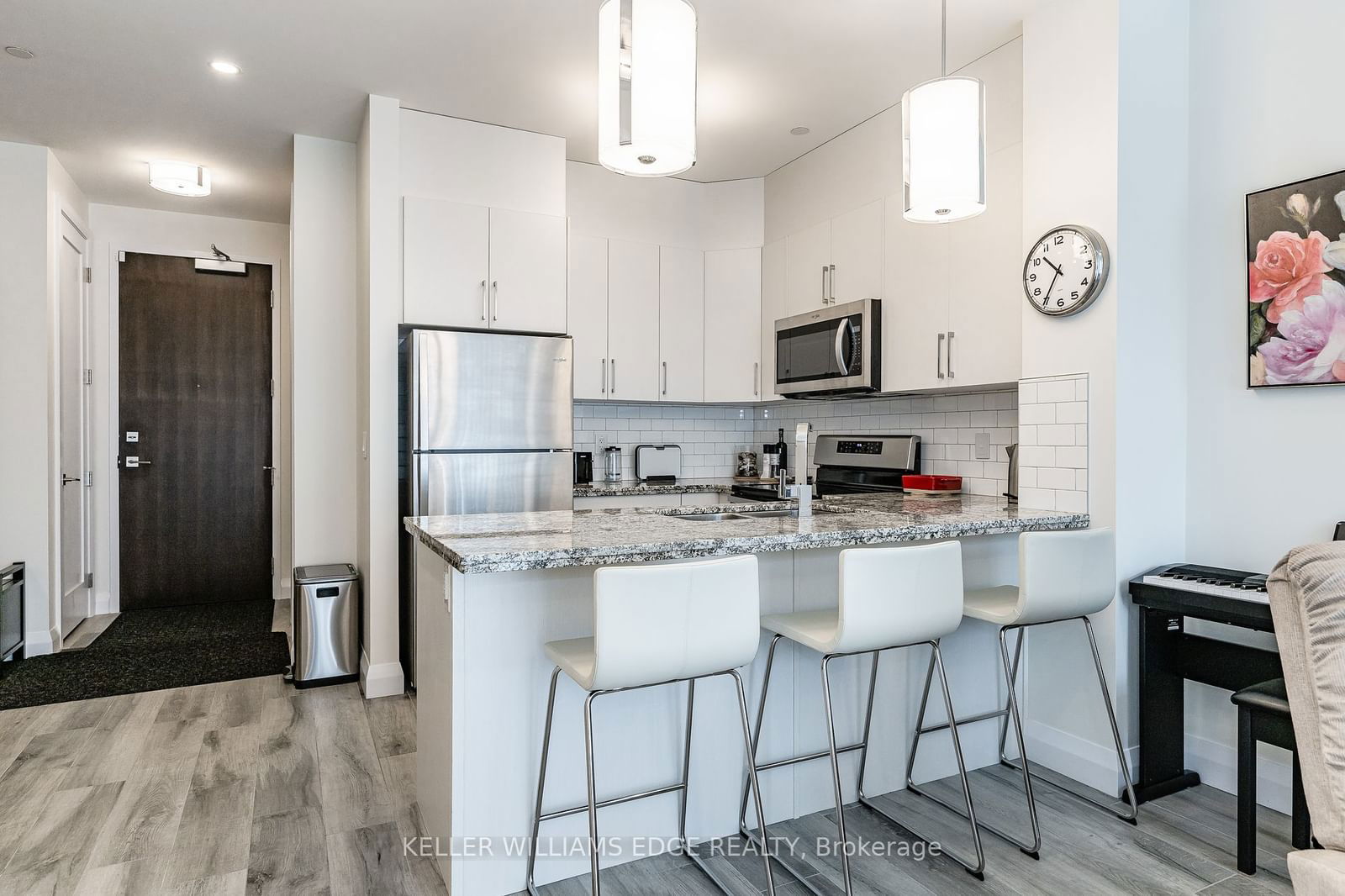 101 Locke St S, unit 415 for sale