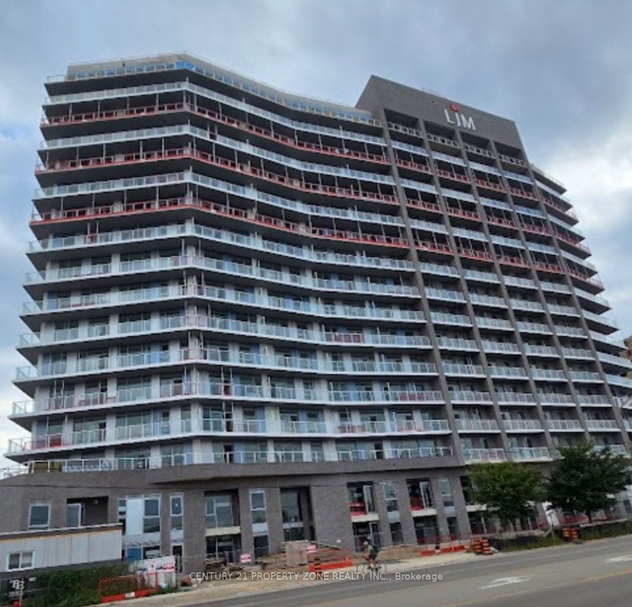 2782 Barton St E, unit 316 for sale