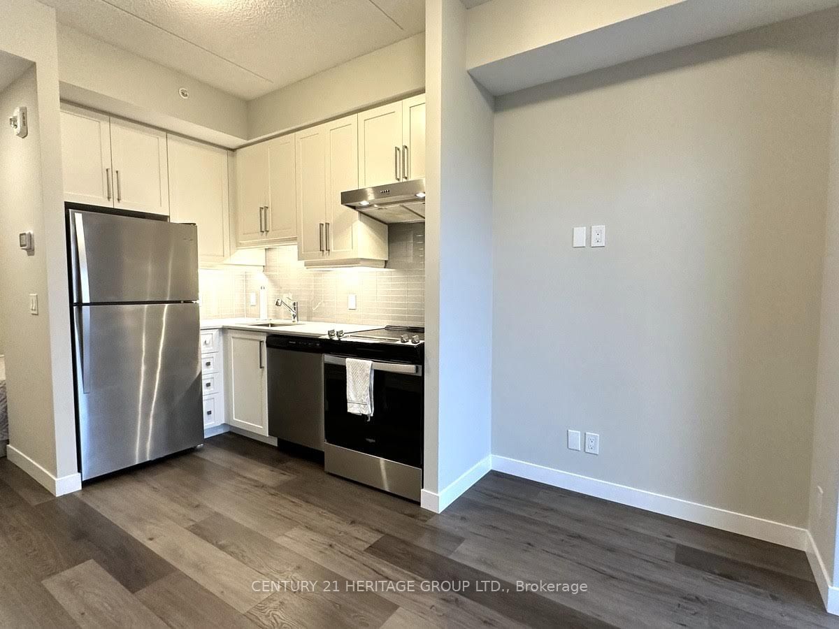 15 Queen St S, unit 2103 for rent