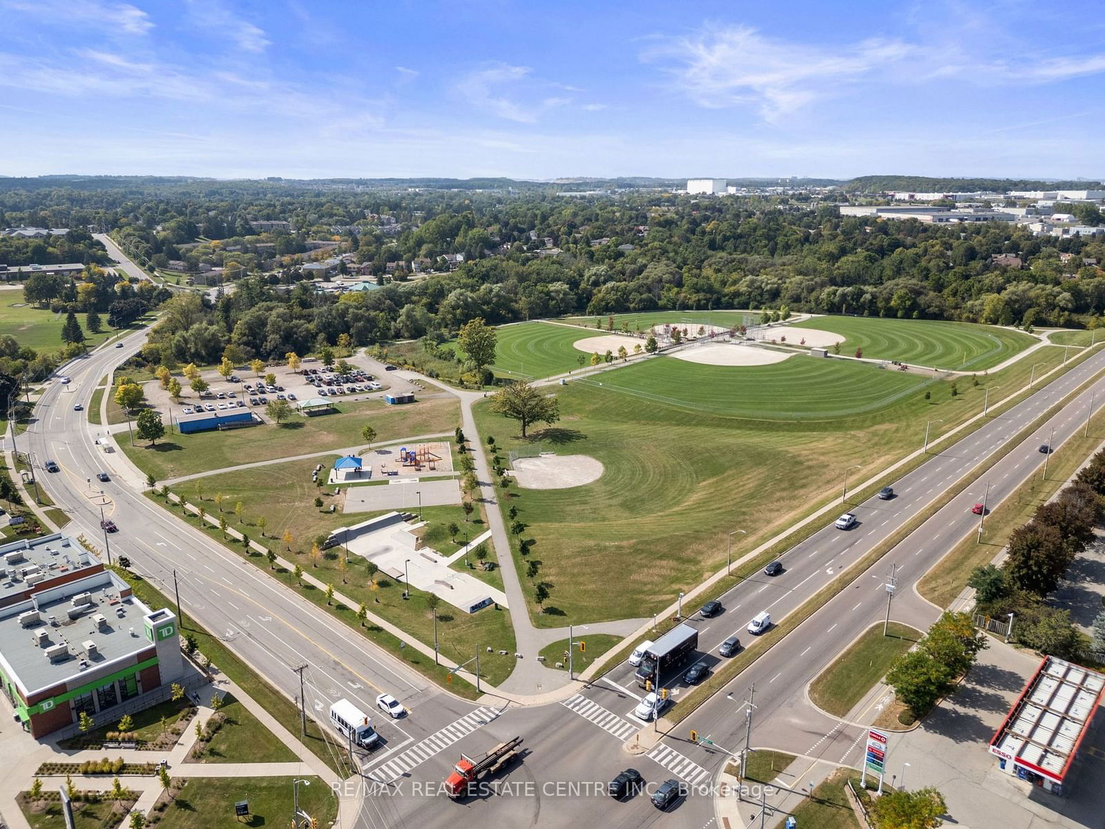 Village Green, Kitchener, Toronto