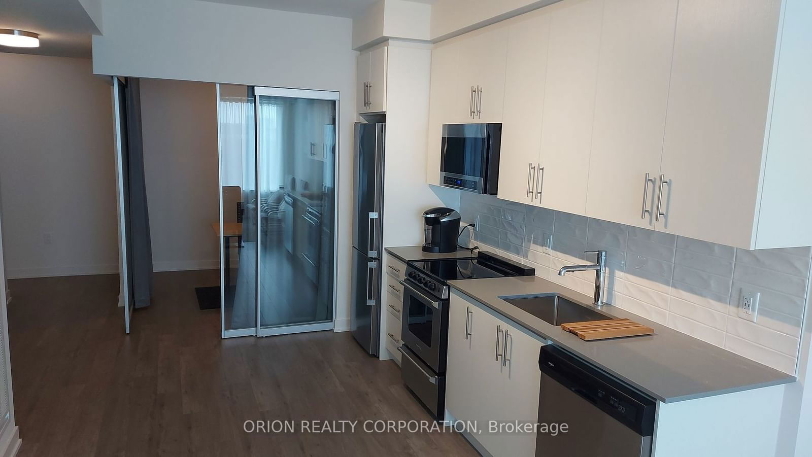 212 King William St, unit 601 for rent