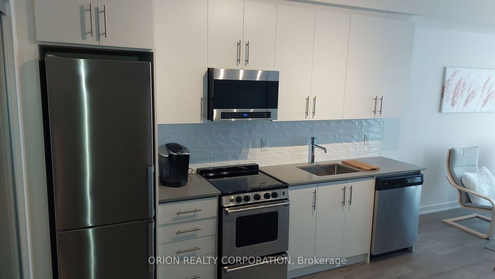 212 King William St, unit 601 for rent