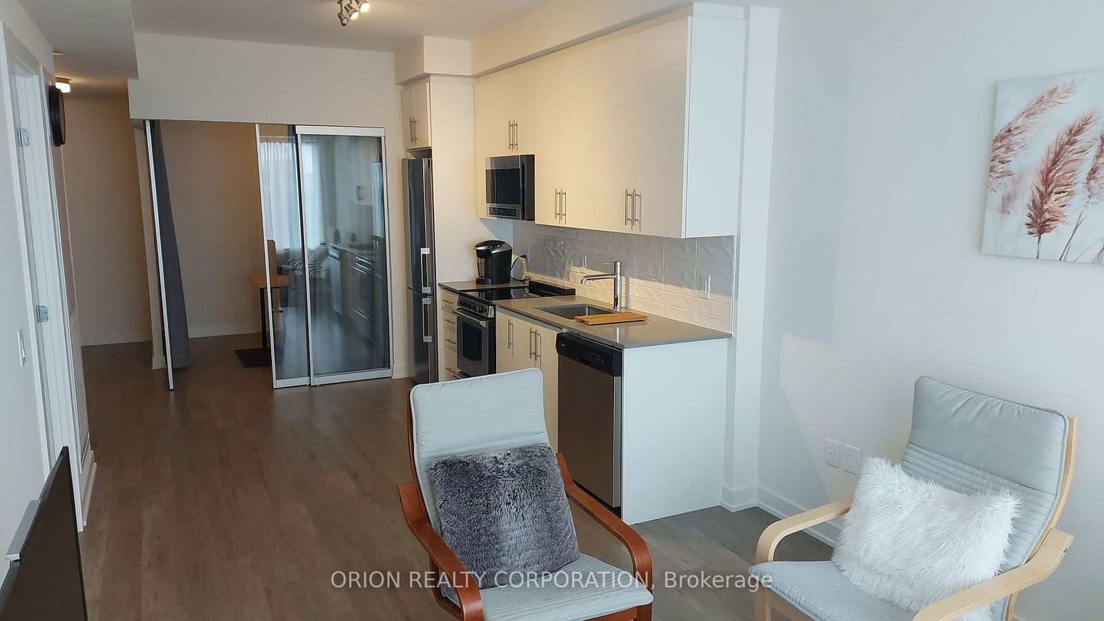 212 King William St, unit 601 for rent