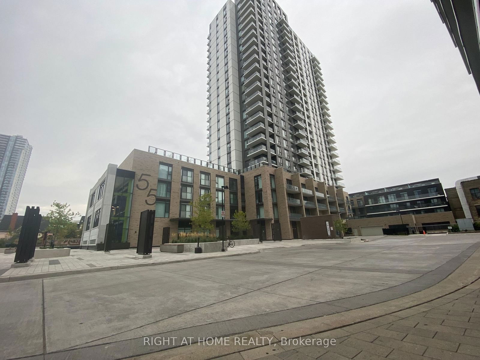 55 Duke St W, unit 1110 for sale