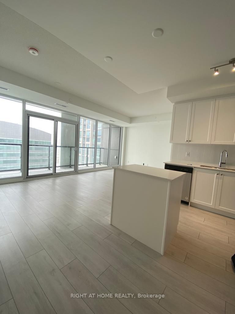 55 Duke St W, unit 1110 for sale