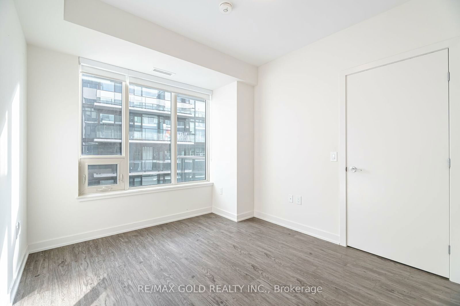 212 King William St, unit 1212 for rent