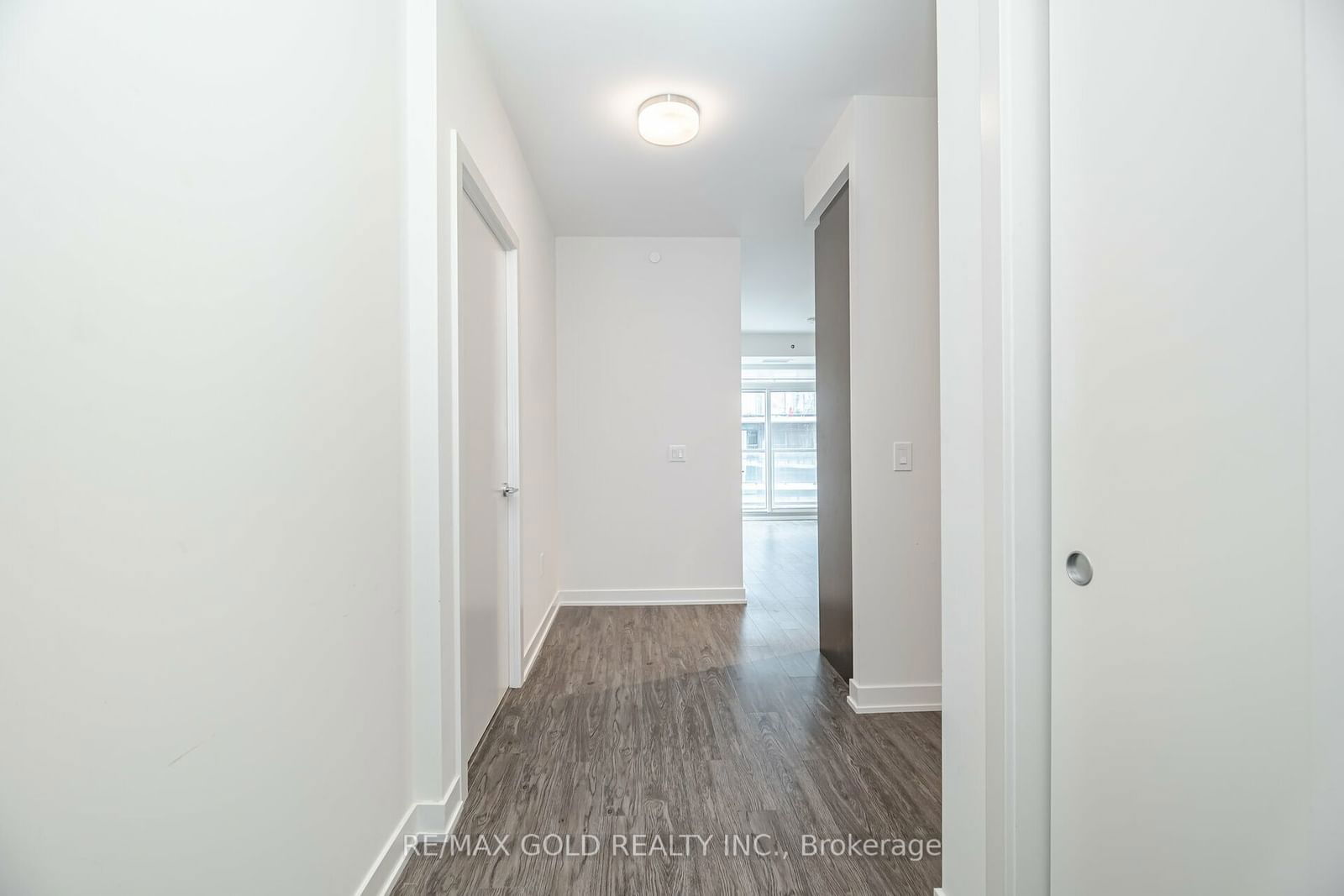 212 King William St, unit 1212 for rent