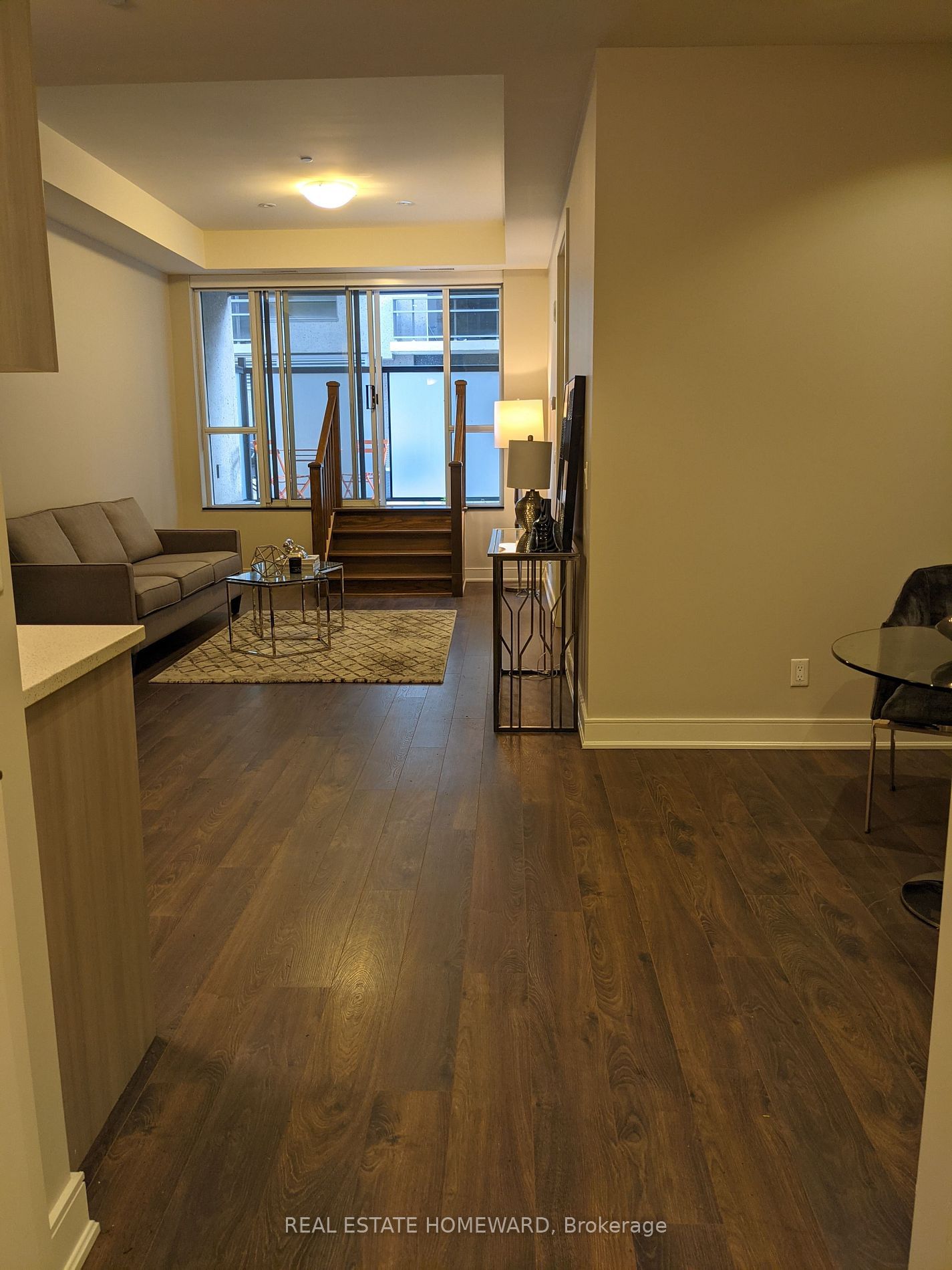 150 Main St W, unit 312 for rent