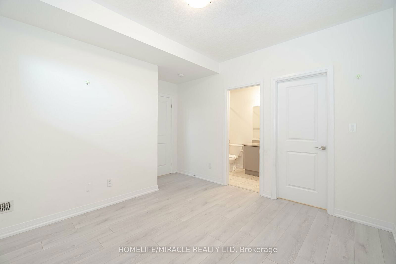 261 Woodbine Ave, unit 83 for sale