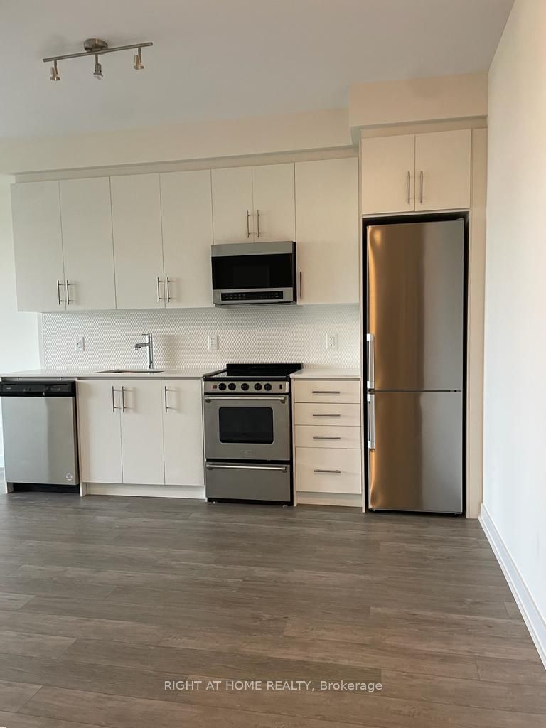 212 King William St, unit 621 for rent