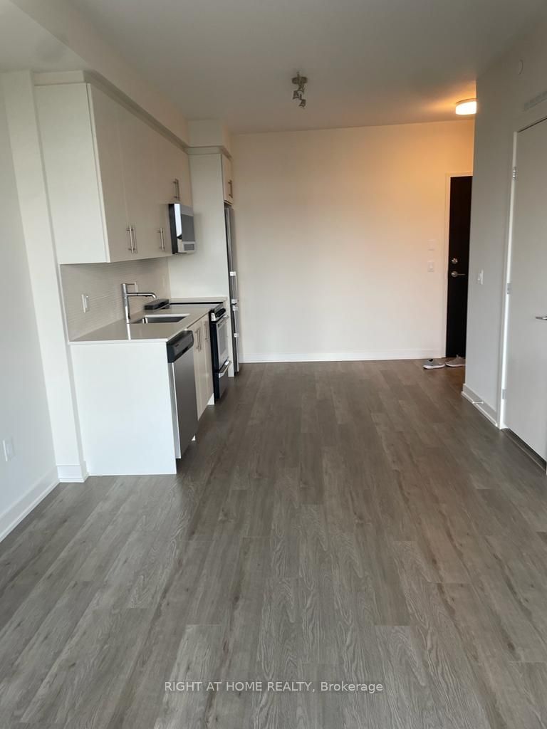 212 King William St, unit 621 for rent