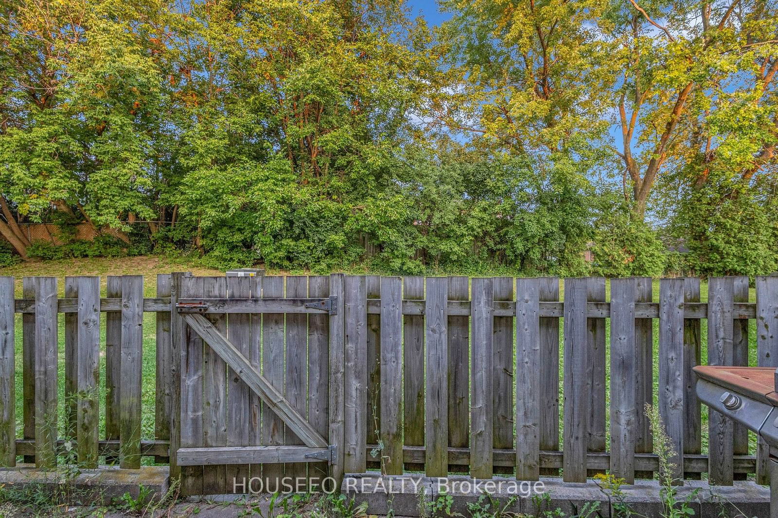 Fairway Terrace, Kitchener, Toronto