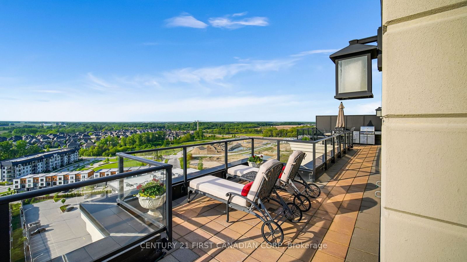 240 Villagewalk Blvd, unit 1403 for sale