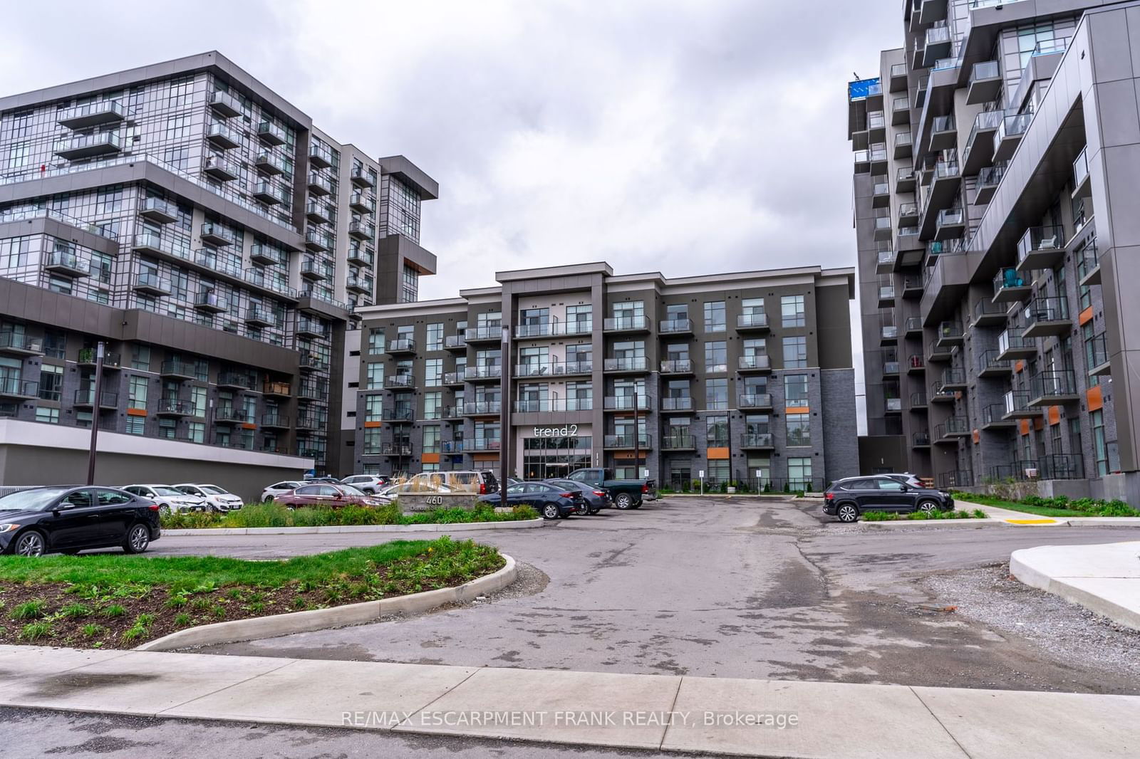 460 Dundas St E, unit 507 for sale