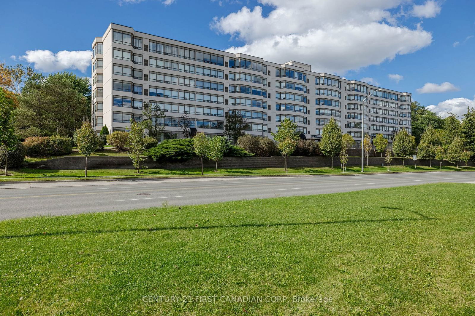 521 Riverside Dr, unit 210 for sale